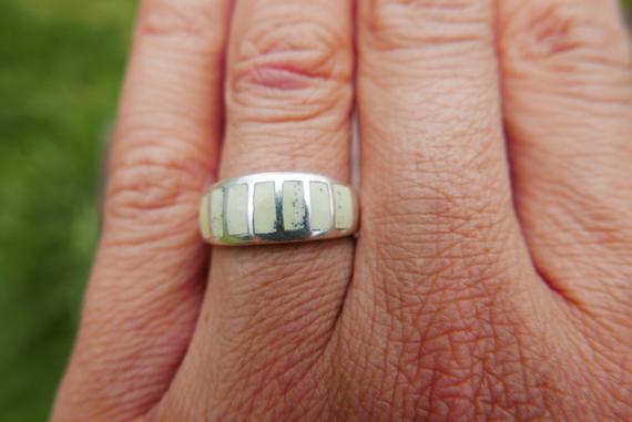 Serpentine Stone Ring - 950 Silver