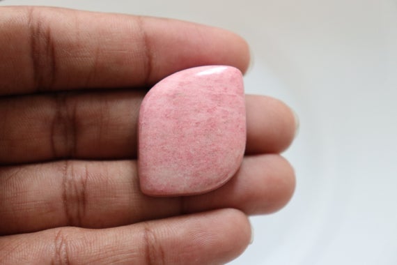 Natural Thulite Cabochon, Crystal, Thulite Pendant Necklace Jewelry Making Supply, Christmas Gift Jewellery Making, Smooth, Rare Thulite. Natural Thulite Cabochon, Crystal, Thulite Pendant Necklace Jewelry Making Supply, Christmas Gift Jewellery Making, Smooth, Rare Thulite.
