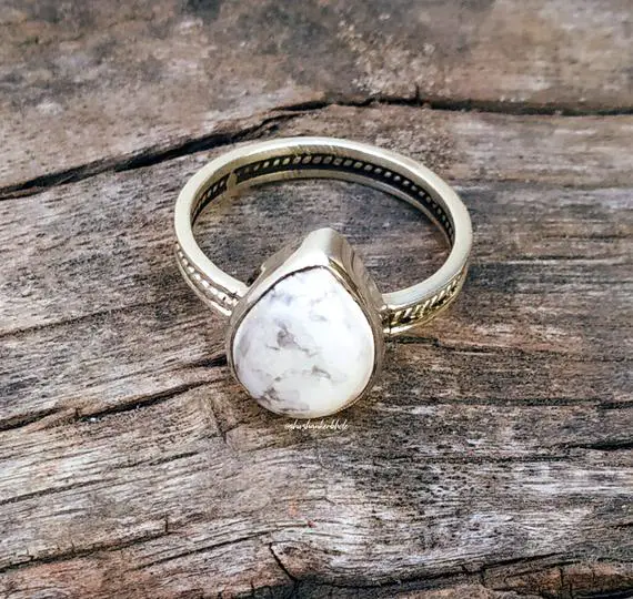 White Howlite Ring, 92.5% Silver Ring, Water-drop Stone Ring, White Buffalo Ring, White Turquoise Ring, Statement Ring,valentin's Gifts Idea