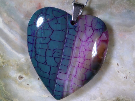 Dragons Vien Fire Agate Heart Healing Stone Necklace With Positive Healing Energy! Dragons Vien Fire Agate Heart Healing Stone Necklace With Positive Healing Energy!