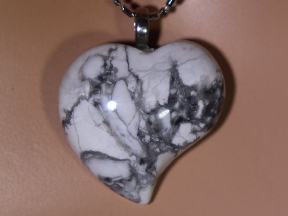 Howlite Heart Healing Stone Necklace!