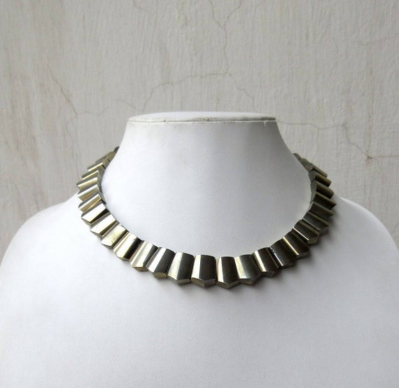 Natural Pyrite Gold Layout Necklace, Bib Necklace, Cleopatra Necklace, Graduated Collar Necklace, 12x9mm To 15x11mm, 17 Inch, Gds977