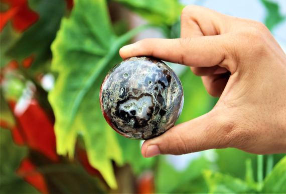 Small 60mm Natural Black Botswana Agate Healing Power Metaphysical Meditation Decorative Gift For Love Mom Sphere Ball