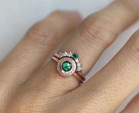 Green Emerald Ring With Matching Curved Diamond Band, Emerald Engagement Ring With Diamonds, Boho Ring Set