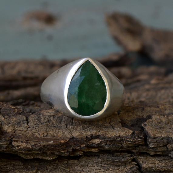 Natural Emerald Gemstone Ring, May Birthstone Ring, 925 Sterling Silver Ring, Pear Faceted Emerald Gemstone Ring, Unisex Handmade Gift Ring