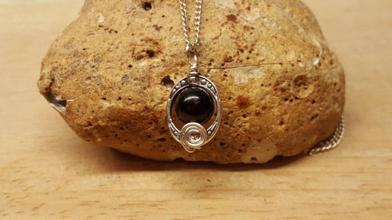 Small Black Jet Pendant. Reiki Jewelry Uk. Oval Frame Pendant. Silver Plated Wire Wrapped Necklace. 10mm Stone