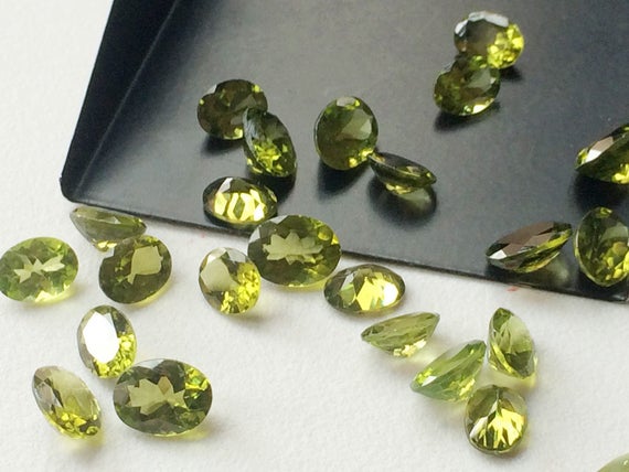 8-9mm Peridot Oval Cut Stone Lot, Oval Cut Faceted Peridot, Loose Peridot For Jewelry, Green Gems For Necklace (2pcs To 10pcs Options)