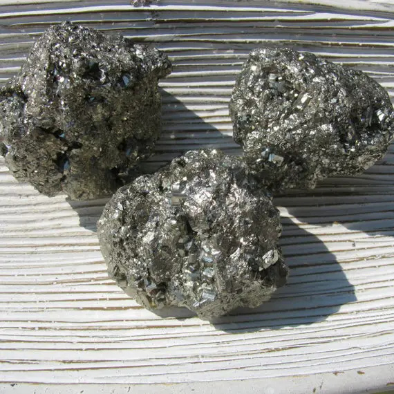 Pyrite Cluster - Pyrite - Pyrite Crystal - Raw Pyrite - Pyrite Stone - Abundance Stone -protection Stone -solar Plexus Chakra -healing Stone