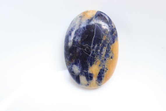 Sodalite Palm Stone Small / Sodalite Crystal / Sodalite Palm Stone / Tumbled Sodalite Stone / Sodalite Worry Stone / Reiki Crystal.
