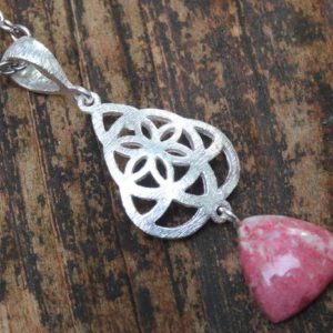 Handmade Pink Thulite Sterling Silver Pendant Necklace – Botanical Design Handmade Pink Thulite Sterling Silver Pendant Necklace – Botanical Design