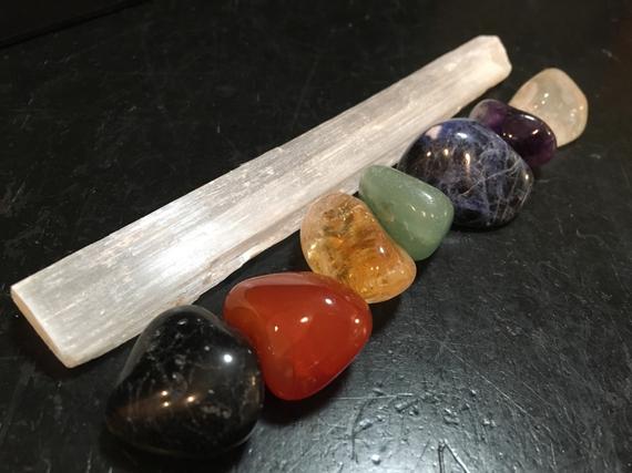 7 Chakra Set With Selenite Wand - 7 Piece Chakra Stone Set - Tumbled Chakra Crystals - Chakra Balancing - Crystal Chakra Starter Kit 7 Chakra Set With Selenite Wand - 7 Piece Chakra Stone Set - Tumbled Chakra Crystals - Chakra Balancing - Crystal Chakra Starter Kit