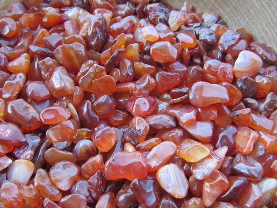 Carnelian Chip Tumbled Stone Small Bag T46