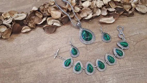 Malachite And Silver Jewelry Set - Malachite Earrings - Oval Malachite Necklace - Teardrop Malachite Jewelry Set - Malachite Bracelet