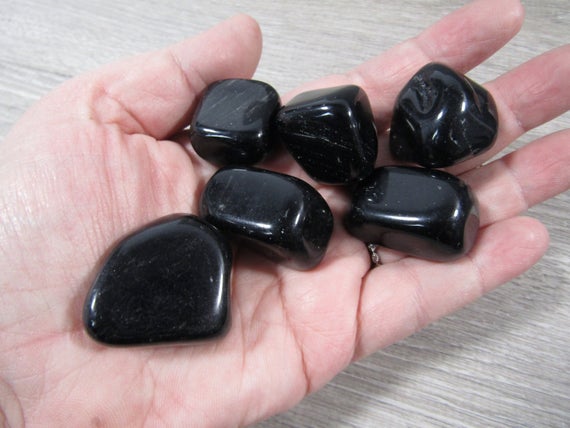 Obsidian 1 Inch + Tumbled Stone T245