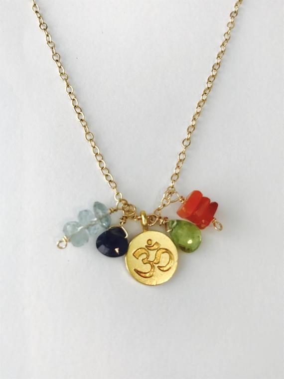 Om Necklace Chakra Necklace Yoga Necklace Peridot Necklace Lolite Necklace August Birthstone Gold Aum Necklace Healing Gemstone Jewelry