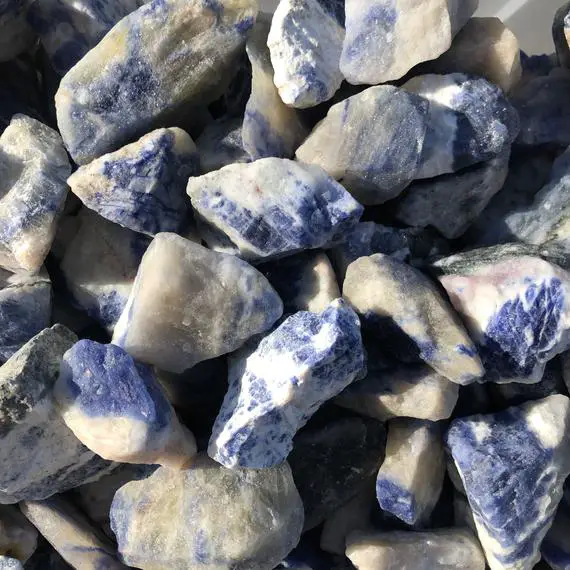 Raw Sodalite Stone (grade B) - Rough Sodalite - Sodalite Crystal - Healing Crystals & Stones - Throat Chakra Stone - White And Blue Sodalite