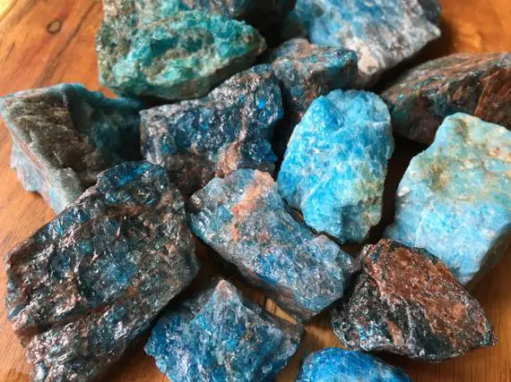 Raw Apatite Crystal - Blue Apatite - Natural Apatite - Rough Apatite - Raw Apatite Stone - Healing Crystals & Stones - Blue Apatite Raw