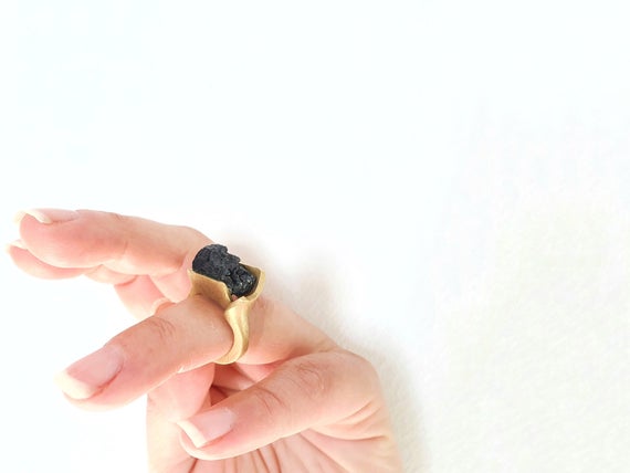 Black Tourmaline Ring Gold, Unique Brass Ring, Gold Plated Brass Ring, Black Stone Ring Women, Modernist Ring, Exclusive Jewelry Artisan