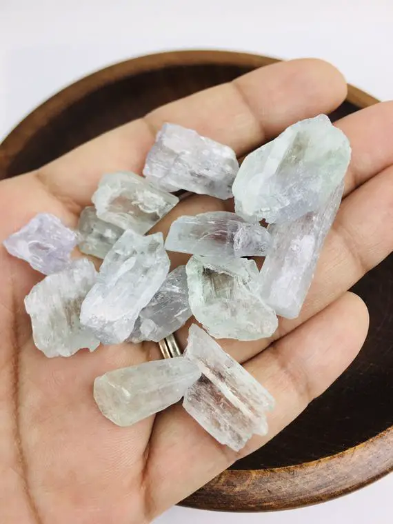 Raw Kunzite Crystal (37.7g ) Blue Kunzite Rough Stone - Natural Untreated - Raw Crystal Mineral Specimen Clear Light Blue Pink