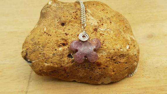 Flower Lepidolite Pendant. Purple Flower Necklace. Crystal Reiki Jewelry Uk. Libra Jewelry. Silver Plated Wire Mineral Necklace. 20mm