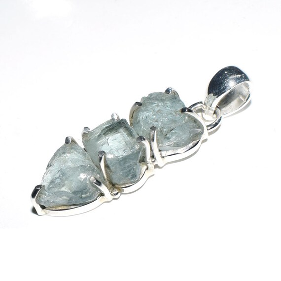 Aquamarine Pendant, Natural Raw Aquamarine Pendant, Natural Healing Aquamarine Gemstone Pendant, 925 Sterling Silver Prong Pendant-u154