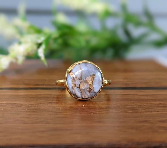 White Calcite Copper Ring, Statement Ring, Gold Cocktail Ring, Round Stone Ring, Gold Boho Ring, Girlfriend Gift, Anniversary Gift For Mom