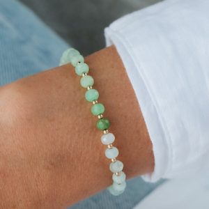 Shop Chrysoprase Bracelets! Chrysoprase beaded bracelet | Green Chrysoprase jewelry | genuine chrysoprase, chrysoprase beaded bracelet, Chrysoprase stretch | #0157 | Natural genuine Chrysoprase bracelets. Buy crystal jewelry, handmade handcrafted artisan jewelry for women.  Unique handmade gift ideas. #jewelry #beadedbracelets #beadedjewelry #gift #shopping #handmadejewelry #fashion #style #product #bracelets #affiliate #ad