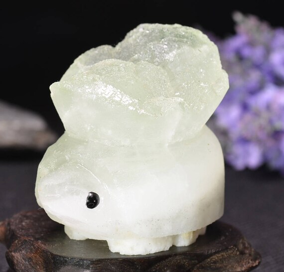 Hand Carved Raw Green Fluorite Sea Turtle/fluorite Cluster Carvings Decor/colorful Rocks/healing Stone/calming/wicca/gift-53*64*42mm 183g