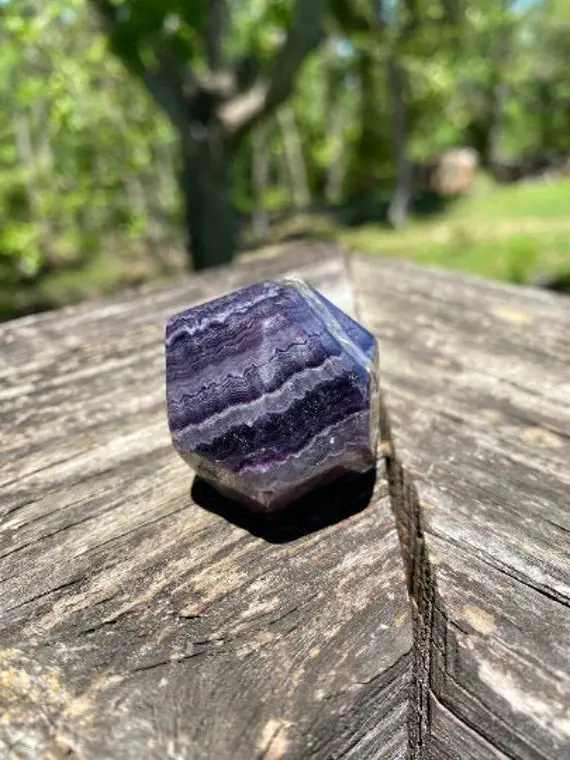 Purple Fluorite Tumbled Polygon Stone - Reiki Charged Crystal Polygon - Powerful Healing Energy - Enhances Creativity - Enhance Intuition #5