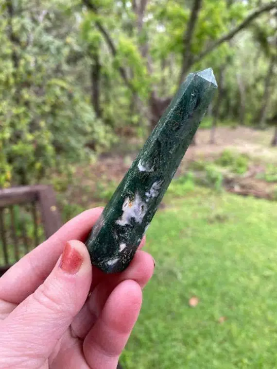 Moss Agate Point - Reiki Charged - Powerful Energy - Nature Spirits - New Beginnings - Birthing Crystal #5