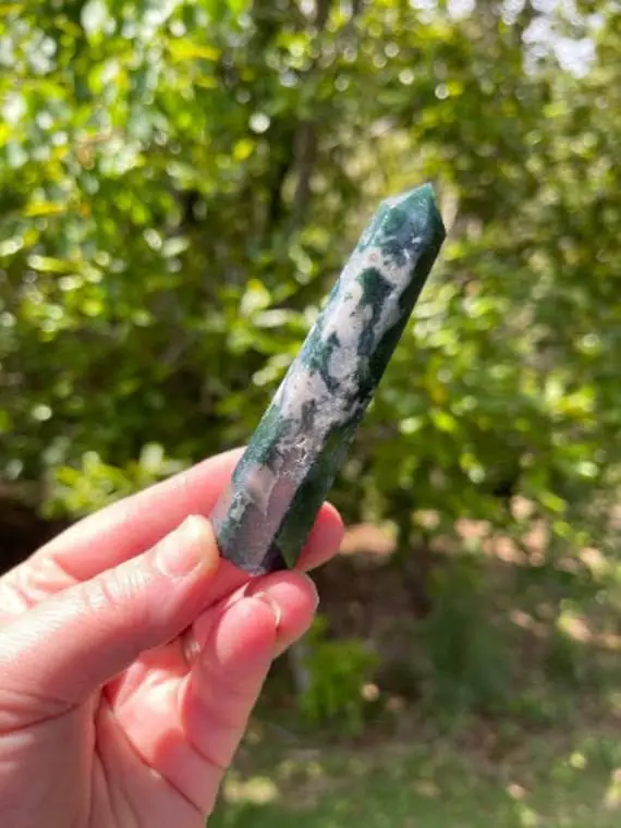 Moss Agate Point - Reiki Charged - Powerful Energy - Nature Spirits - New Beginnings - Birthing Crystal #11
