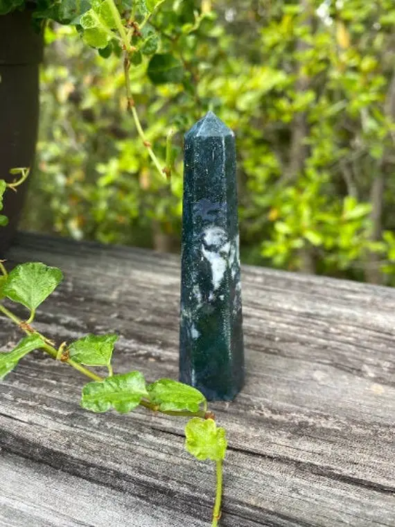 Moss Agate Point - Reiki Charged - Powerful Earth Energy - Nature Spirits - New Beginnings - Birthing Crystal #8