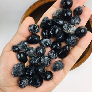 Shop Raw & Rough Obsidian Stones! Obsidian – Raw Crystals(110.17G)  Raw Obsidian – Black Obsidian – Obsidian Crystal – Obsidian Raw Stone – Obsidian Stone Large (110.17G) | Natural genuine stones & crystals in various shapes & sizes. Buy raw cut, tumbled, or polished gemstones for making jewelry or crystal healing energy vibration raising reiki stones. #crystals #gemstones #crystalhealing #crystalsandgemstones #energyhealing #affiliate #ad