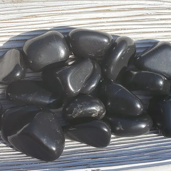 Tumbled Black Shungite Stone For Grounding And Detoxification, Aura Cleansing Crystal, Physical And Spiritual Protection Stone, Chakra Stone