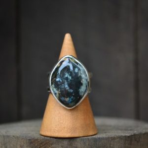 Shop Agate Rings! Clear Creek Agate Ring, Agate Ring, Size 8, Creek Agate, Green Agate, Lapidary, Sterling Silver, Recycled, Agate, Double Band Ring | Natural genuine Agate rings, simple unique handcrafted gemstone rings. #rings #jewelry #shopping #gift #handmade #fashion #style #affiliate #ad