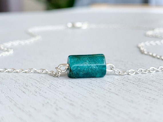 Simple Blue Stone Choker Necklace Silver Or Gold Crystal Necklace, Raw Apatite Necklace, Apatite Jewelry, Blue Gemstone Gift For Her, Him
