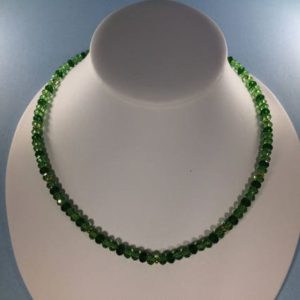Chrome Diopside  Necklace, Chrome Diopside Gemstone Necklace  , gemstone Necklace , Birthstone Necklace | Natural genuine Diopside necklaces. Buy crystal jewelry, handmade handcrafted artisan jewelry for women.  Unique handmade gift ideas. #jewelry #beadednecklaces #beadedjewelry #gift #shopping #handmadejewelry #fashion #style #product #necklaces #affiliate #ad