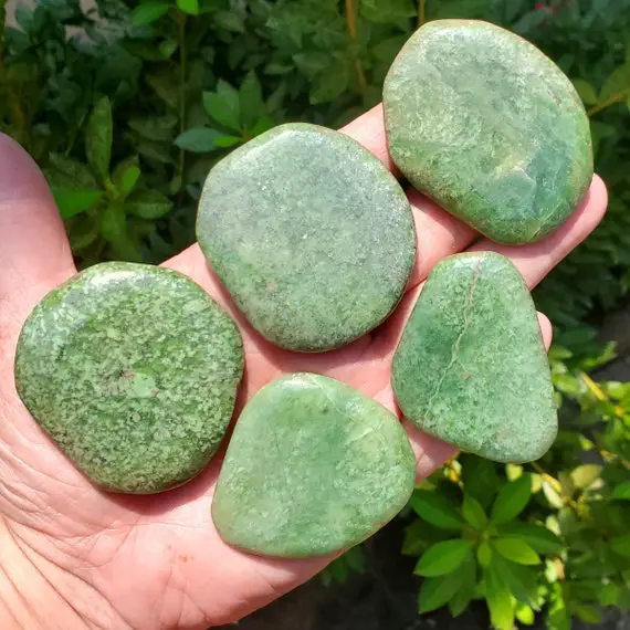 Green Garnet Flat Stones- Palm Stones - Grossularite - Green Garnet - Pocket Stones - Garnet Stone - Abundance - Healing Stone - Lucky Stone