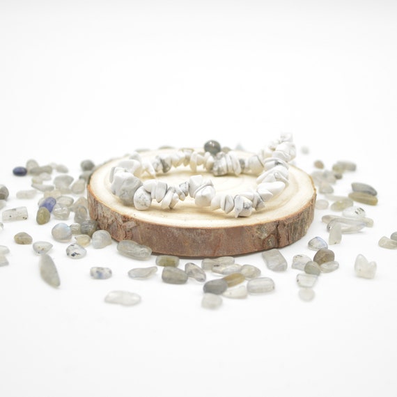 White Howlite  Gemstone Chips   Beads  Bracelet Sample Strand - 5mm - 8mm - 7.5" Long