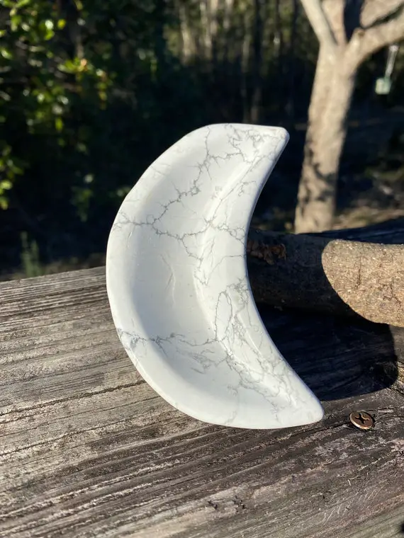 Howlite Crescent Moon Altar Bowl - Reiki Charged - Moon Trinket Dish - Smudging Bowl - Ritual Bowl - Altar Offering Bowl  #4
