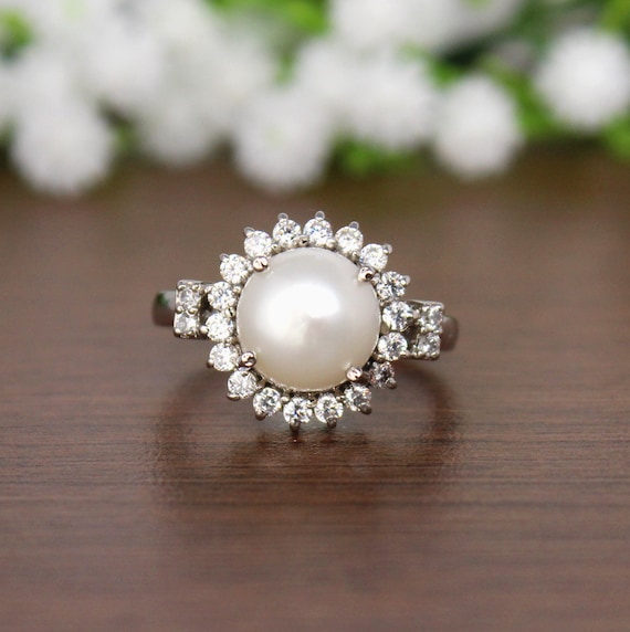 Round Pearl Halo Ring/ Art Deco Genuine Pearl Ring/ Wedding Pearl Ring/ Wedding Jewelry/ Bridal Ring/ Statement Ring/ Pearl Flower Ring