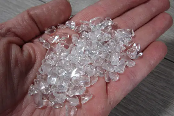 Clear Quartz Chip Tumbled Stone Small Bag T183