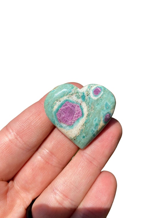 Ruby Fuchsite Stone Heart - Polished Ruby Fuchsite Stone Heart - Tumbled Ruby Fuchsite Crystal Heart - Ruby Fuchsite Tumbled Heart Carving