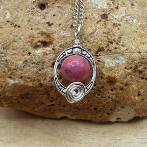 Rare Thulite pendant necklace. Reiki jewelry. Minimalist Silver plated Wire wrap Rozalite pendant uk. Small Oval frame. 10mm. Gift for her