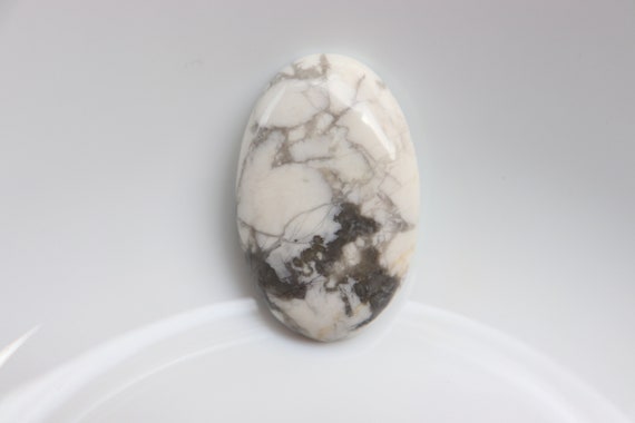 Natural Howlite Cabochon, Crystal, White Howlite Stone, Cabochon Stone, Healing Crystal, Pocket Stone, Loose Stone, Healing Calming Reiki.