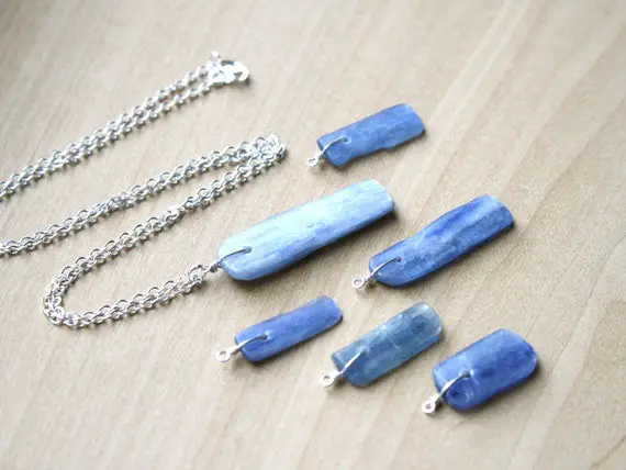 Raw Kyanite Necklace . Natural Crystal Necklace For Women . Blue Gemstone Necklace Pendant