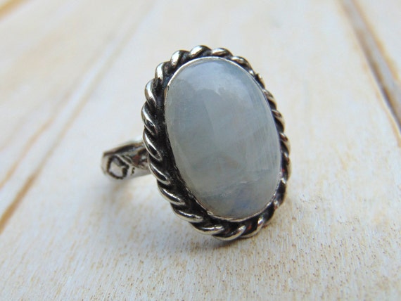 Sterling Silver Moonstone Ring -  Rainbow Moonstone Jewellery - Statement Ring - Bezel Set - Blue Gemstone - Us Size 7 1/4 - Uk Size O