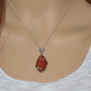 Red Jasper Necklace, Red Jasper Jewelry, Healing Crystal Necklace, Earthy Necklace, Anxiety Necklace, Healing Necklace | Natural genuine Red Jasper jewelry. Buy crystal jewelry, handmade handcrafted artisan jewelry for women.  Unique handmade gift ideas. #jewelry #beadedjewelry #beadedjewelry #gift #shopping #handmadejewelry #fashion #style #product #jewelry #affiliate #ad