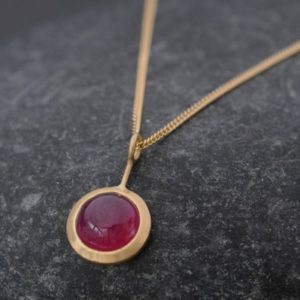 Shop Ruby Necklaces! Ruby Cabochon Gold Necklace – Ruby Necklace in 18k Gold | Natural genuine Ruby necklaces. Buy crystal jewelry, handmade handcrafted artisan jewelry for women.  Unique handmade gift ideas. #jewelry #beadednecklaces #beadedjewelry #gift #shopping #handmadejewelry #fashion #style #product #necklaces #affiliate #ad