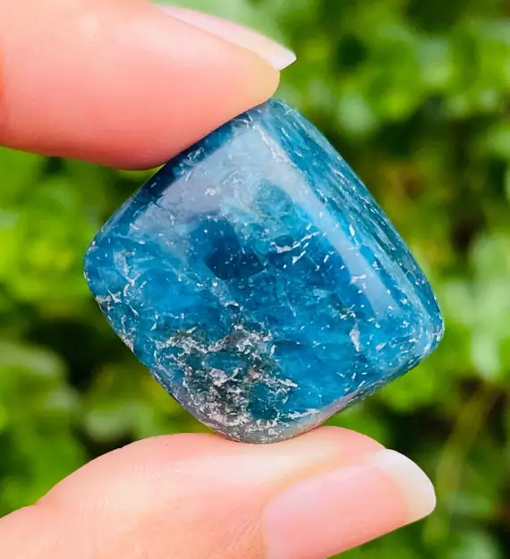 Apatite Crystal (1) Tumbled Apatite, Blue Apatite Stone, Crystal Cube, Dark Blue Natural Crystal, Apatite Cube, Polished Apatite